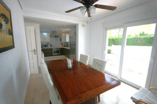 Casa independiente en calle de las Amapolas, 21