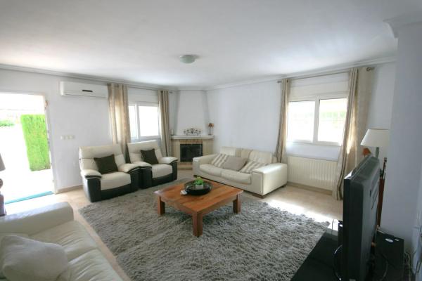 Casa independiente en calle de las Amapolas, 21