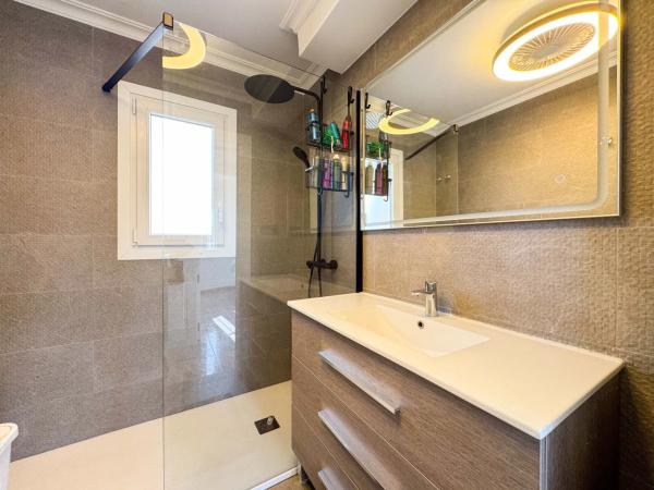 Chalet pareado en calle Talco