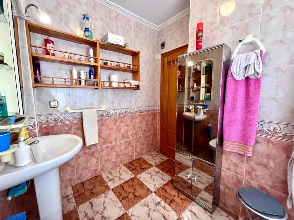 Chalet pareado en calle Onix