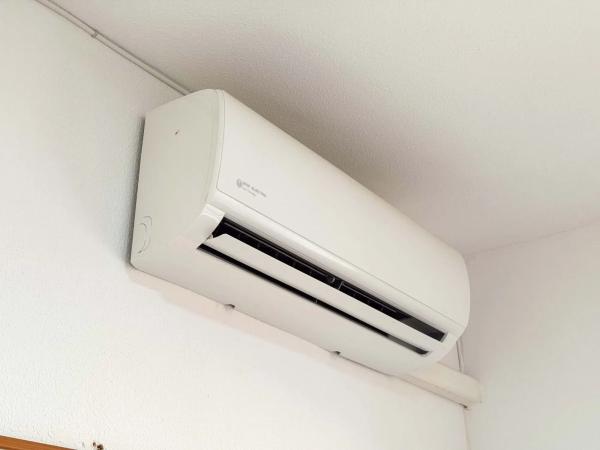 Chalet pareado en calle Talco