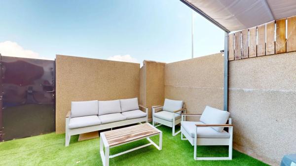 Chalet pareado en calle Diamante, 45