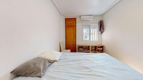 Chalet pareado en calle Diamante, 45