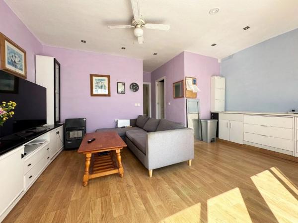 Casa independiente en calle Isla Cabrera, 2 -24