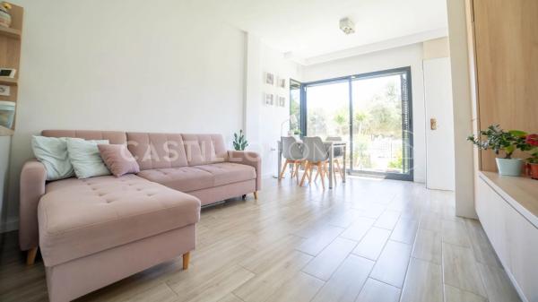 Casa independiente en calle del Rocío, 18