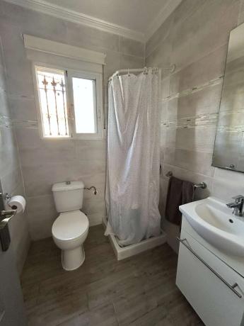 Casa independiente en calle Hita