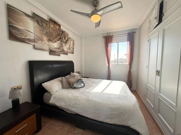 Casa independiente en calle Hita