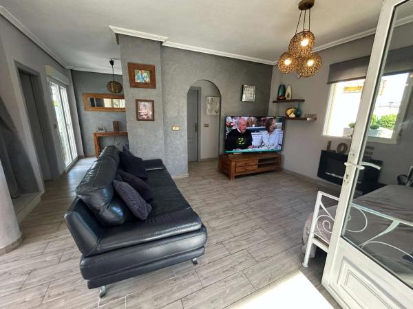 Casa independiente en calle Hita