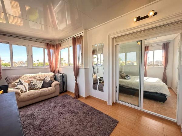 Casa independiente en calle Hita