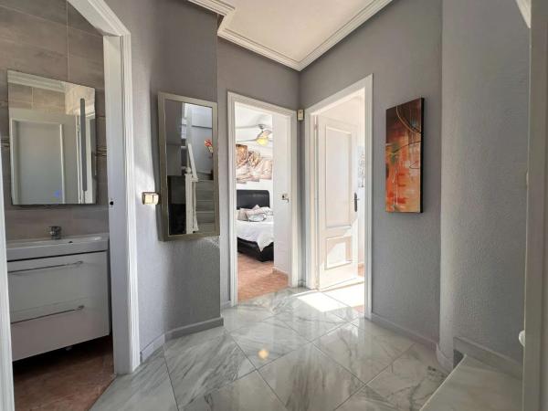 Casa independiente en calle Hita