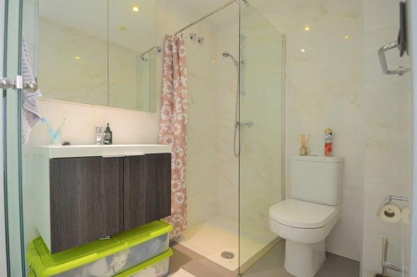 Piso en calle Granate, 3