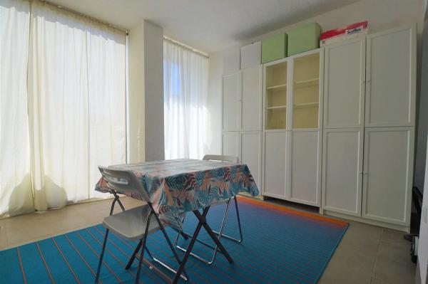 Piso en calle Granate, 3