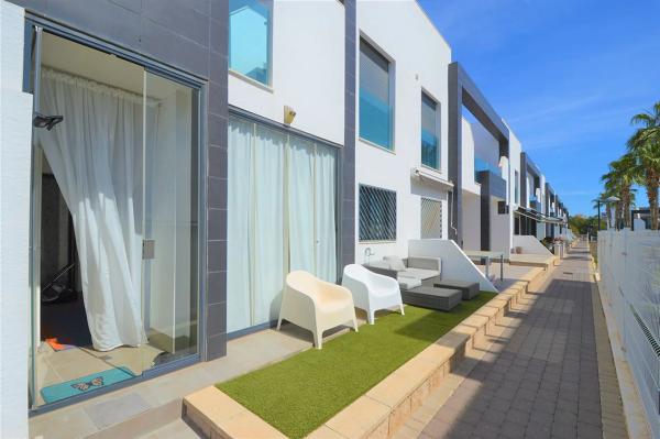 Piso en calle Granate, 3