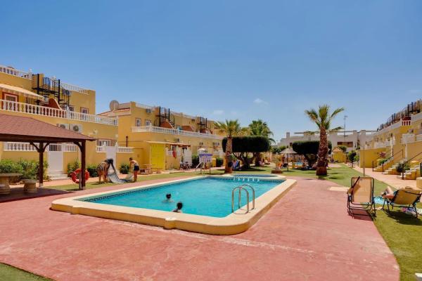 Dúplex en Barrio La Zenia