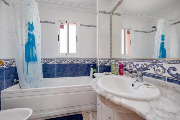 Dúplex en Barrio La Zenia