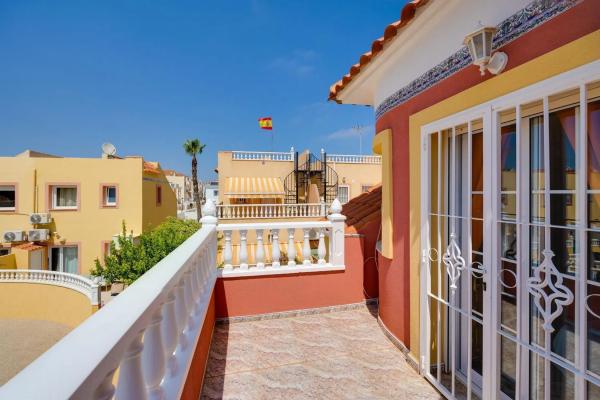 Dúplex en Barrio La Zenia