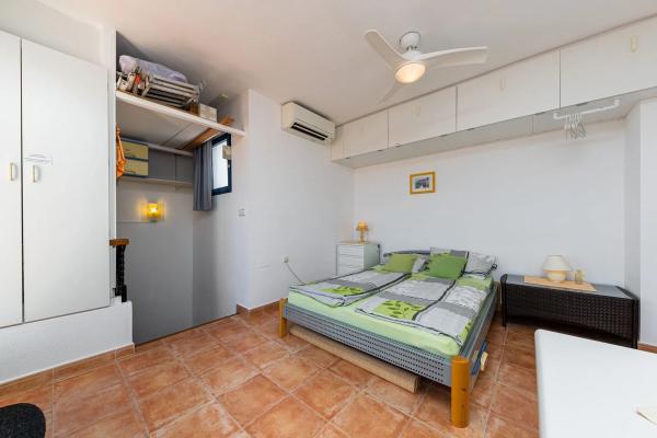 Chalet adosado en CL Almudena-zenia II, 11