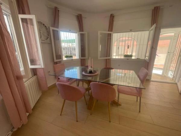 Casa independiente en calle Granate