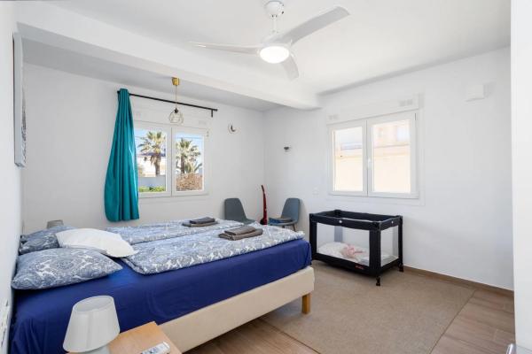 Chalet en calle Violetas, 24 -136