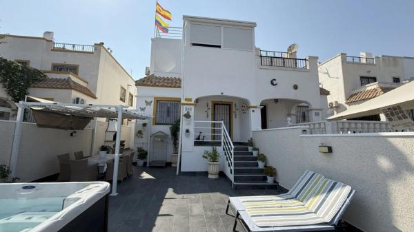 Chalet en Barrio La Zenia