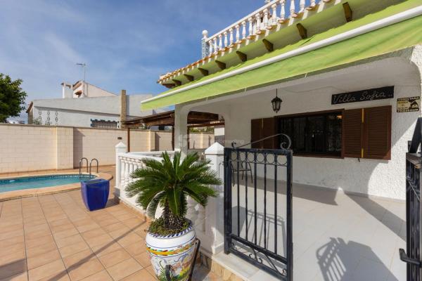 Casa independiente en calle Elcano Zen, 3