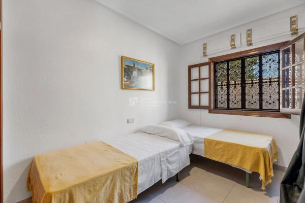 Casa independiente en calle Elcano Zen, 3