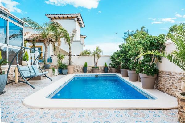 Casa independiente en calle Hita, 51