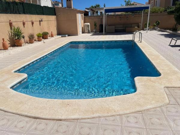 Chalet en Barrio La Zenia