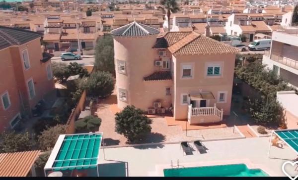 Chalet en Barrio La Zenia