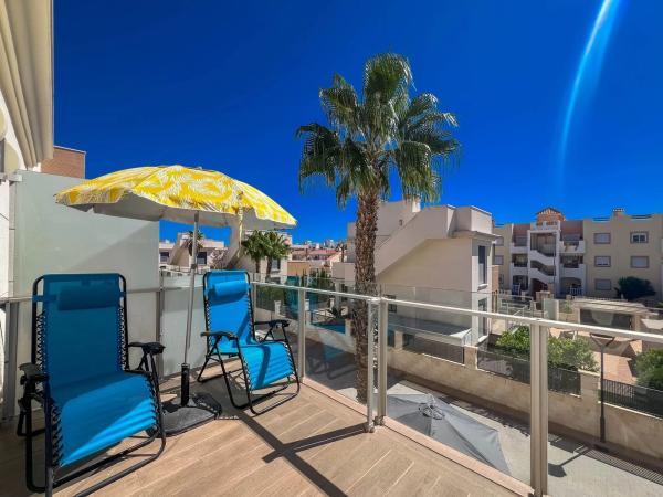 Chalet adosado en calle Turquesa