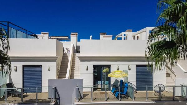 Chalet adosado en calle Turquesa