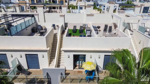 Chalet adosado en calle Turquesa