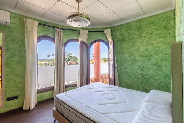 Chalet en calle Elcano Zen