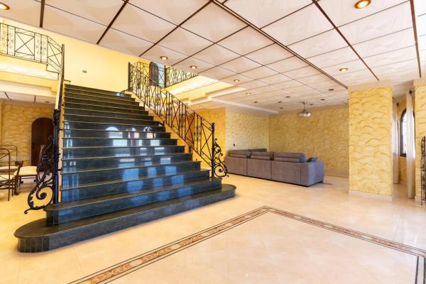 Chalet en calle Elcano Zen