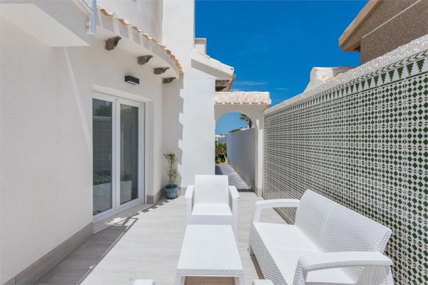 Casa independiente en calle Violetas