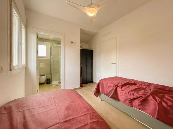 Casa independiente en calle Violetas