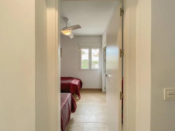 Casa independiente en calle Violetas