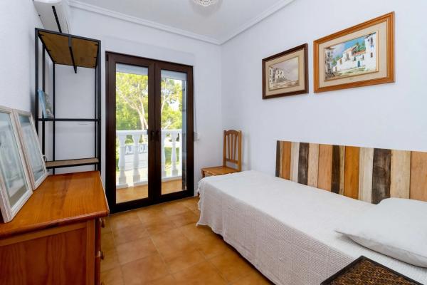 Chalet adosado en colon s/n