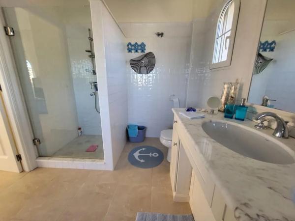 Casa independiente en calle Violetas