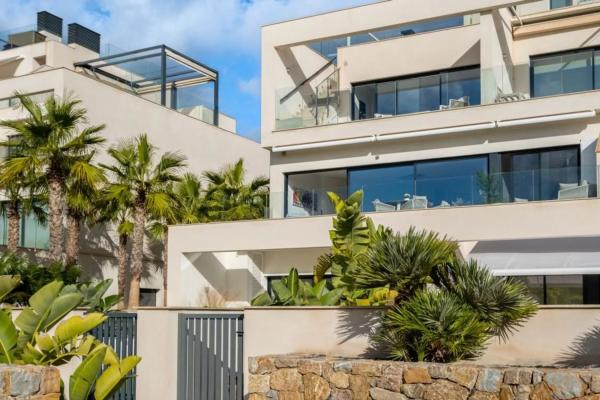 Ático en Barrio Las Colinas Golf