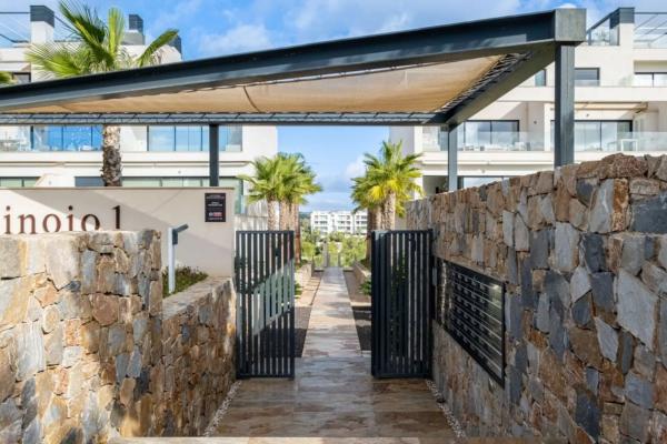 Ático en Barrio Las Colinas Golf