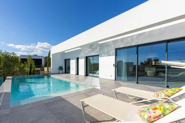 Casa independiente en calle Bonalba, 8