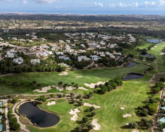Ático en avenida de las Colinas, 2