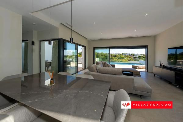 Chalet en avenida de las Colinas