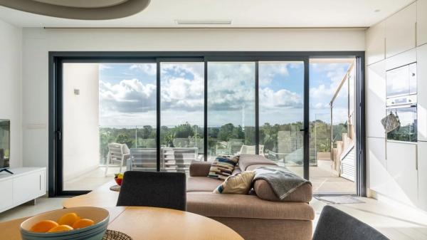 Ático en Barrio Las Colinas Golf