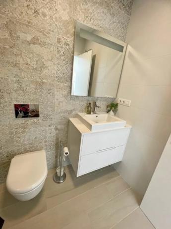 Piso en avenida de las Colinas, 2