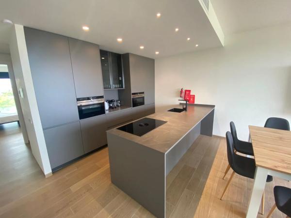 Ático en Barrio Las Colinas Golf