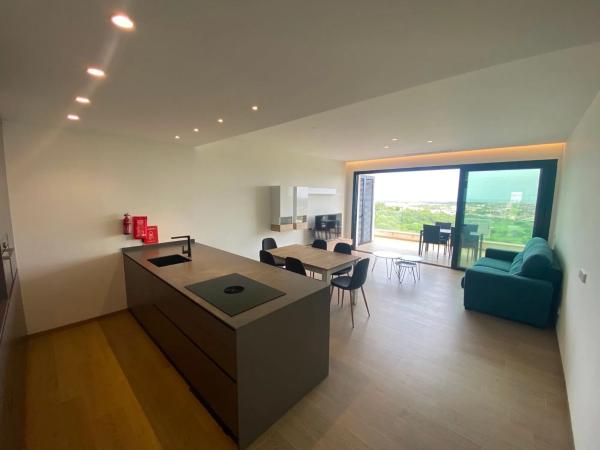 Ático en Barrio Las Colinas Golf