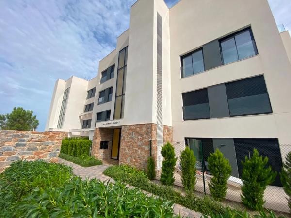 Ático en Barrio Las Colinas Golf