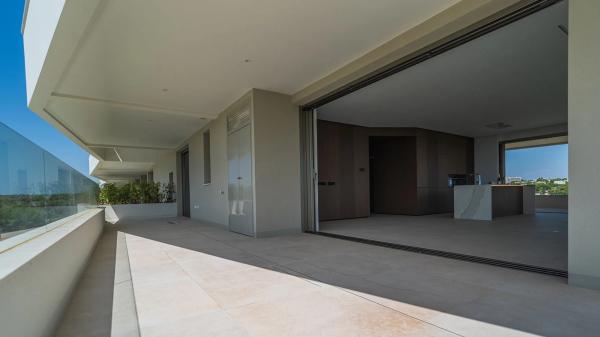 Piso en avenida de las Colinas, 50